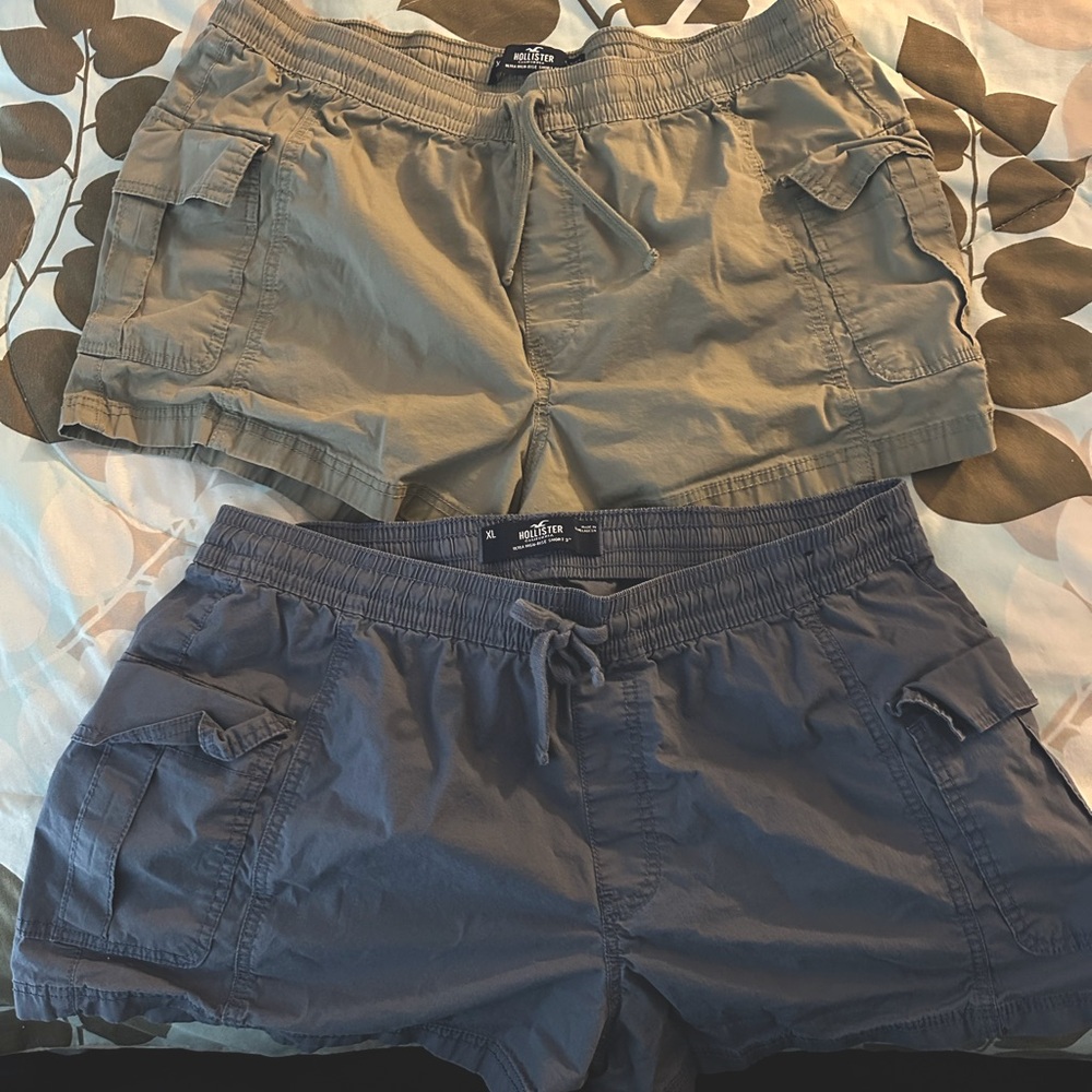 2 pair of XL Hollister shorts grey and green.